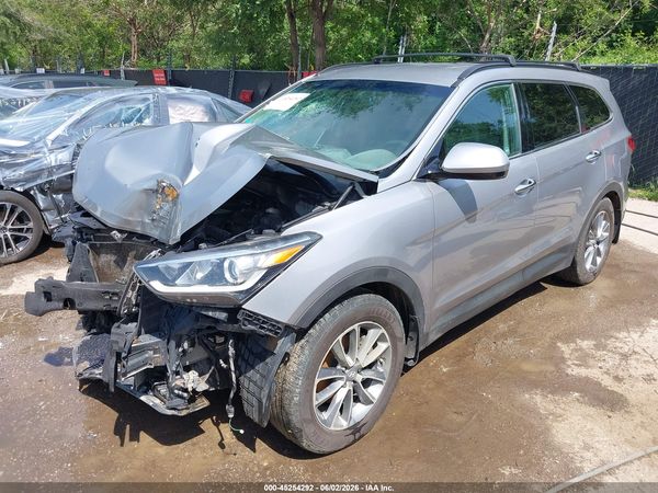 2018 HYUNDAI SANTA FE SE