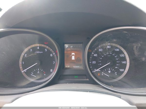 2018 HYUNDAI SANTA FE SE