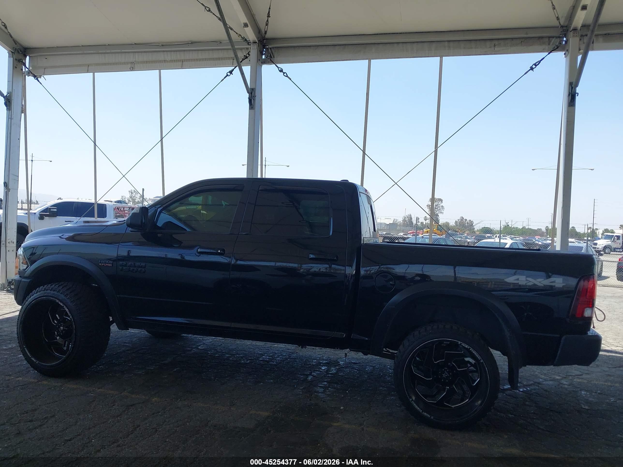 2019 RAM 1500 CLASSIC WARLOCK  4X4 5'7 BOX