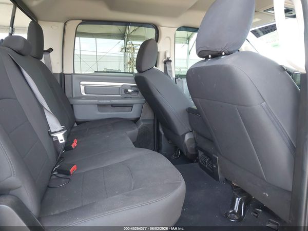 2019 RAM 1500 CLASSIC WARLOCK  4X4 5'7 BOX