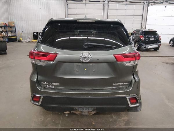 2019 TOYOTA HIGHLANDER LIMITED
