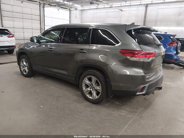 2019 TOYOTA HIGHLANDER LIMITED