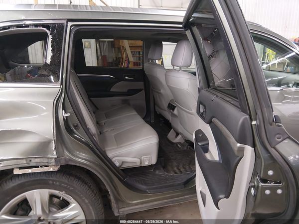 2019 TOYOTA HIGHLANDER LIMITED