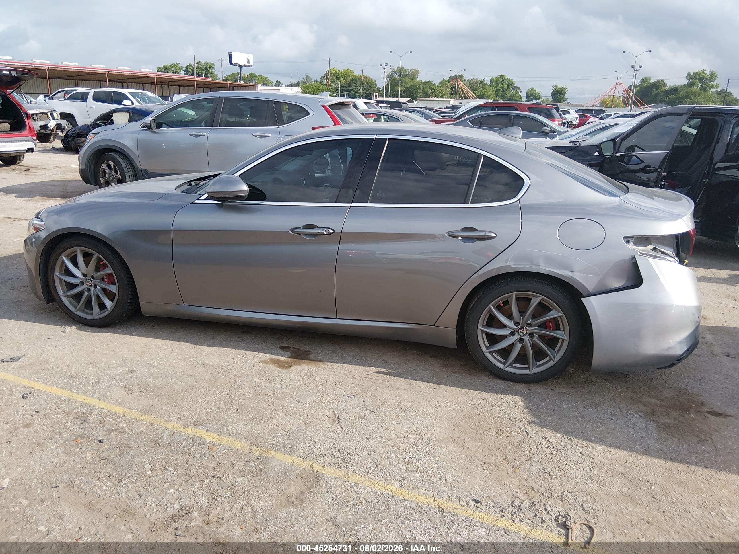 2018 ALFA ROMEO GIULIA RWD