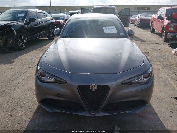 2018 ALFA ROMEO GIULIA RWD