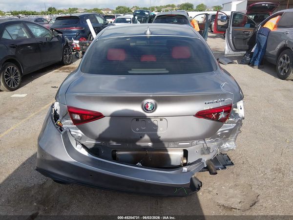2018 ALFA ROMEO GIULIA RWD