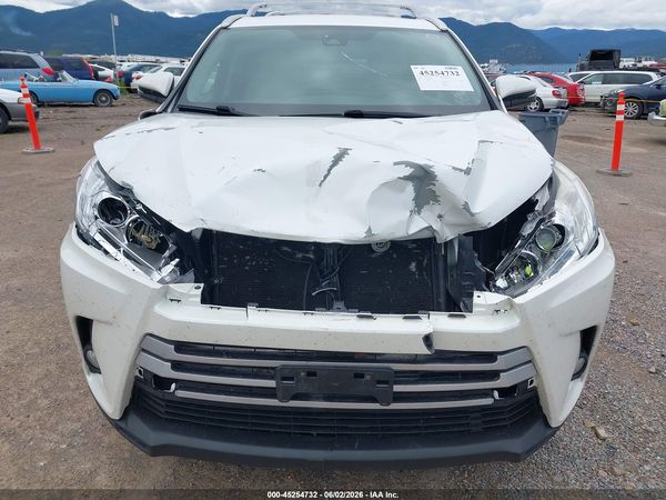 2018 TOYOTA HIGHLANDER LE PLUS