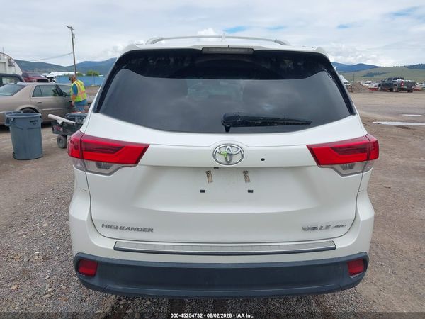 2018 TOYOTA HIGHLANDER LE PLUS