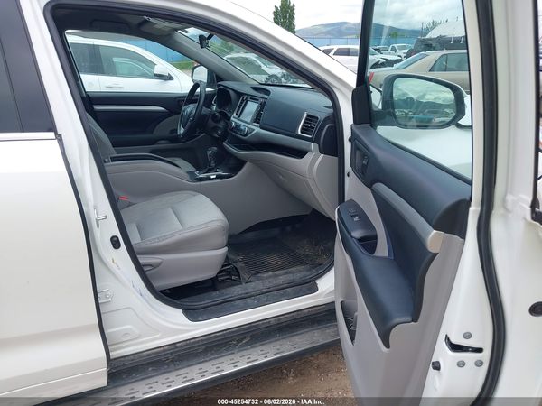2018 TOYOTA HIGHLANDER LE PLUS
