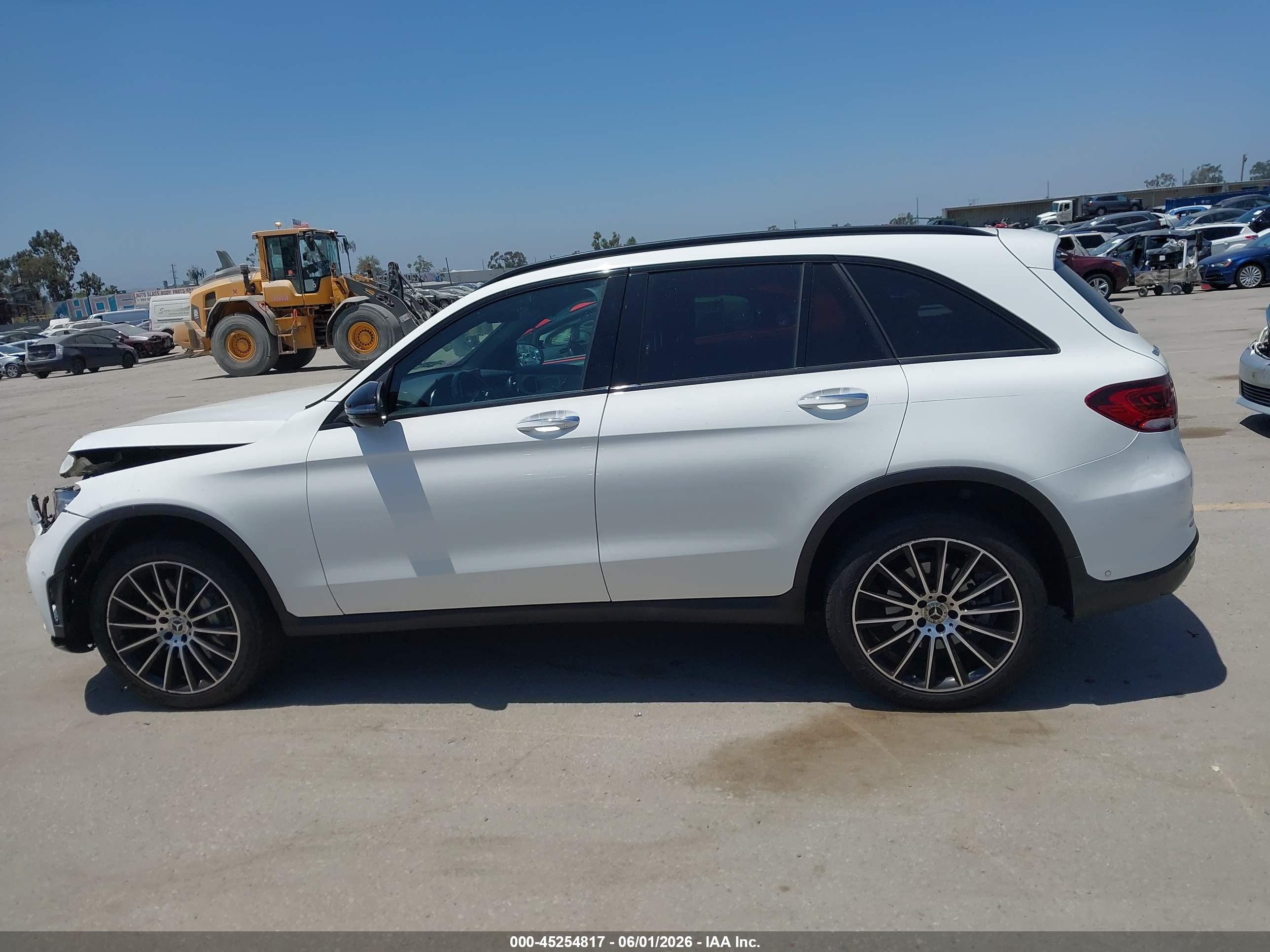 2022 MERCEDES-BENZ GLC 300 SUV