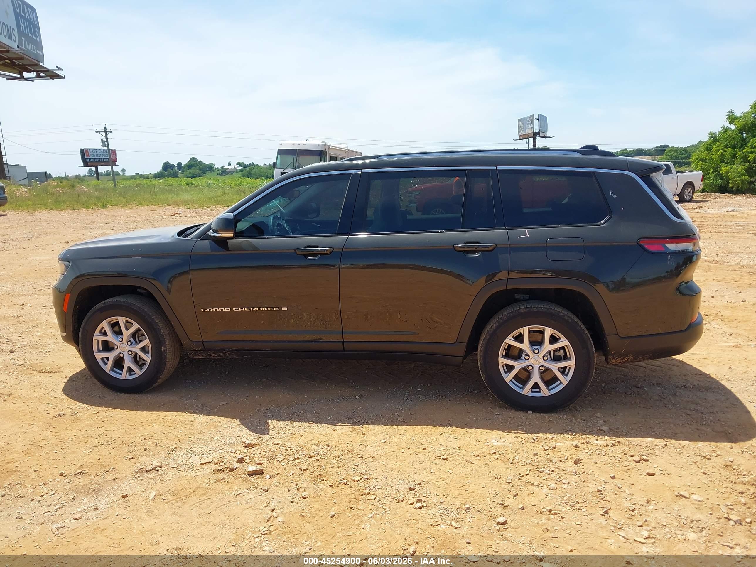 2022 JEEP GRAND CHEROKEE L LIMITED 4X4