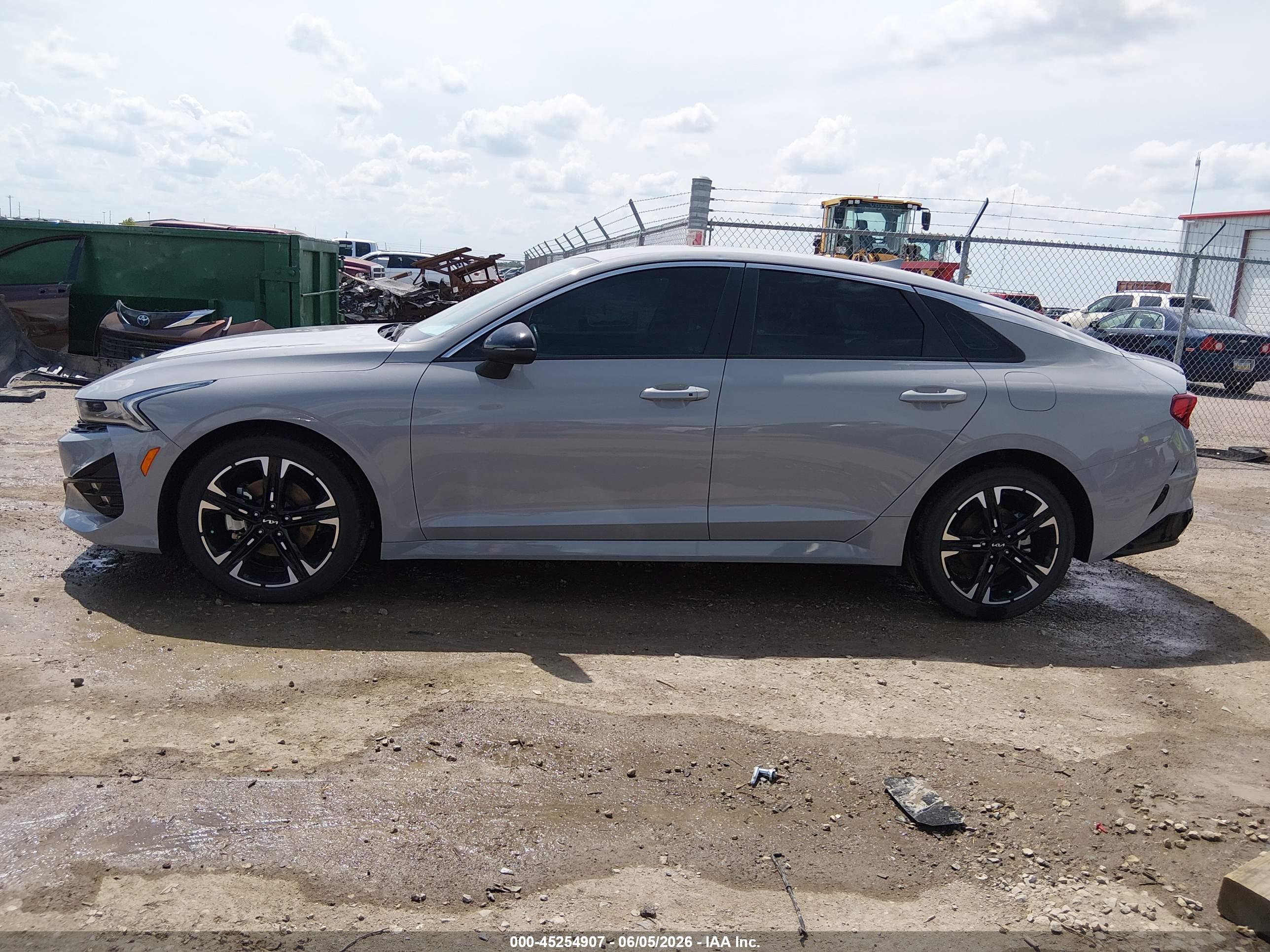 2022 KIA K5 GT-LINE