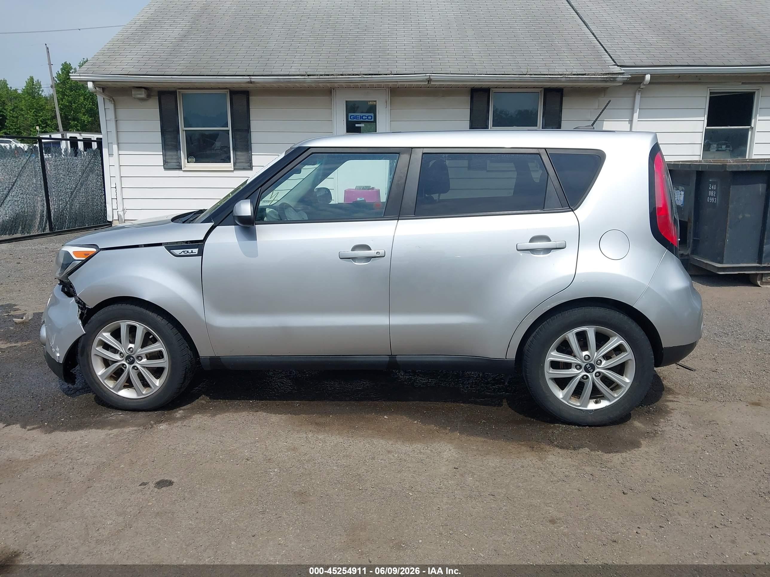 2019 KIA SOUL +