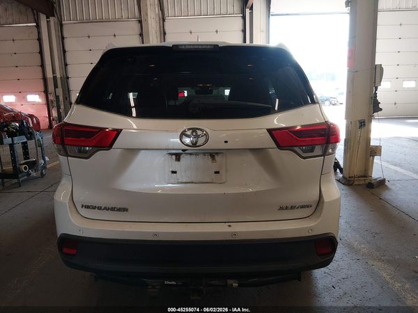 2018 TOYOTA HIGHLANDER XLE