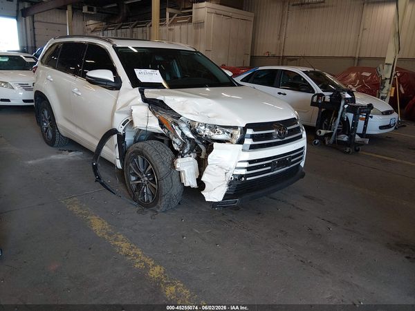 2018 TOYOTA HIGHLANDER XLE