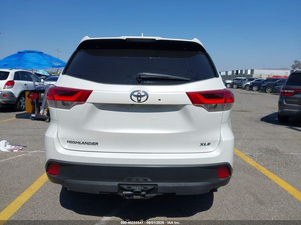 2018 TOYOTA HIGHLANDER XLE