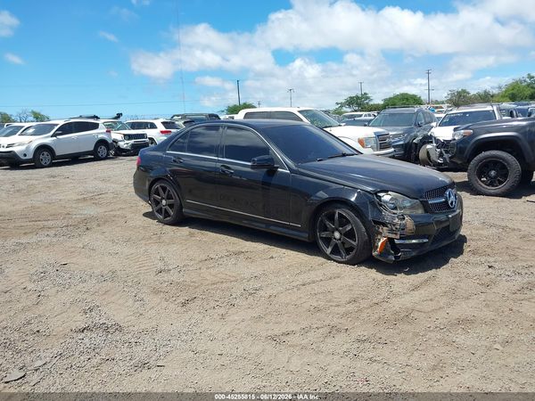 2014 MERCEDES-BENZ C 250 SPORT