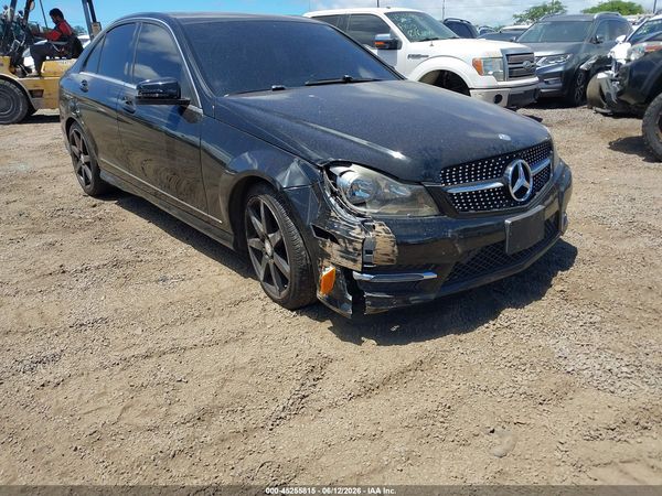 2014 MERCEDES-BENZ C 250 SPORT