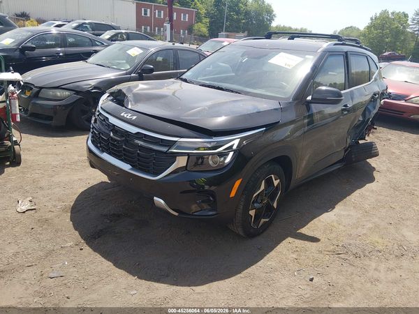 2025 KIA SELTOS EX