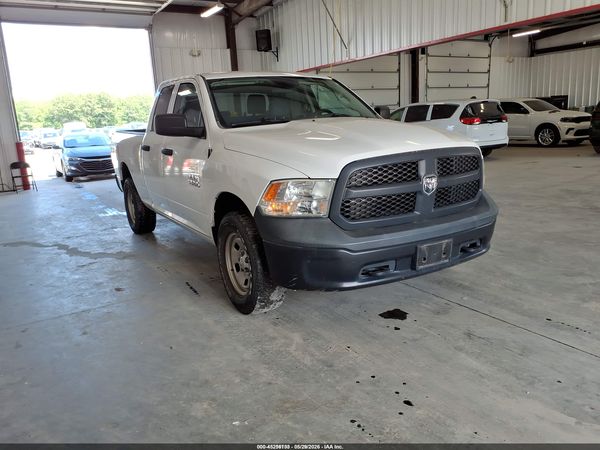 2017 RAM 1500 TRADESMAN  4X4 6'4 BOX
