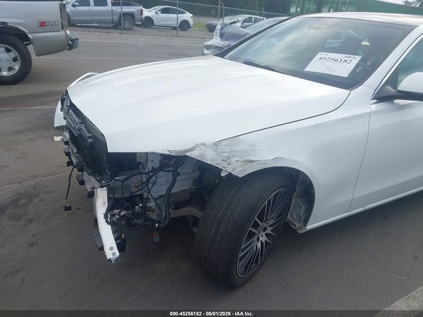 2024 MERCEDES-BENZ C 300
