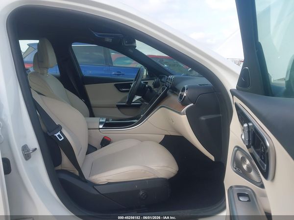 2024 MERCEDES-BENZ C 300