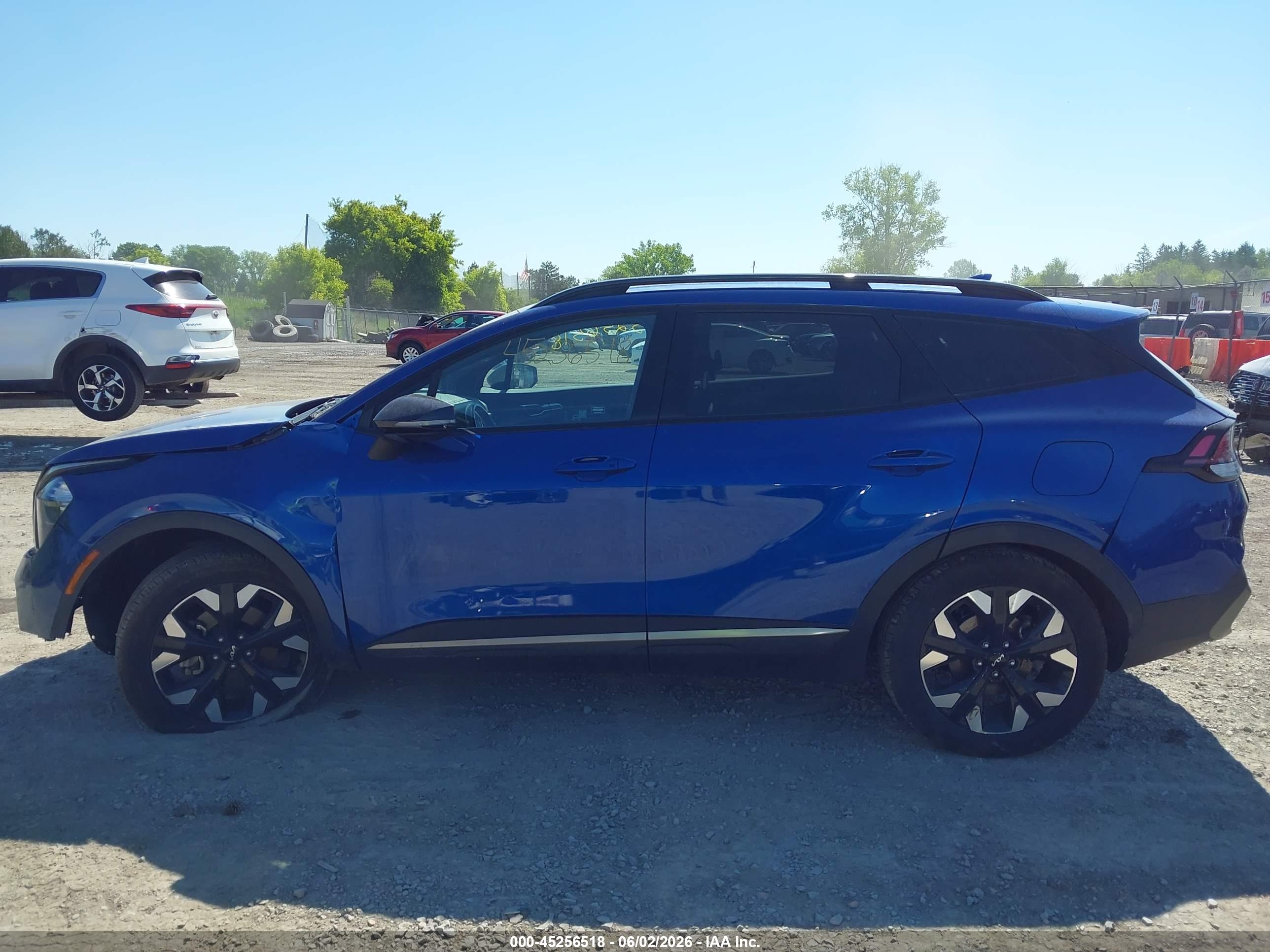 2023 KIA SPORTAGE X-LINE