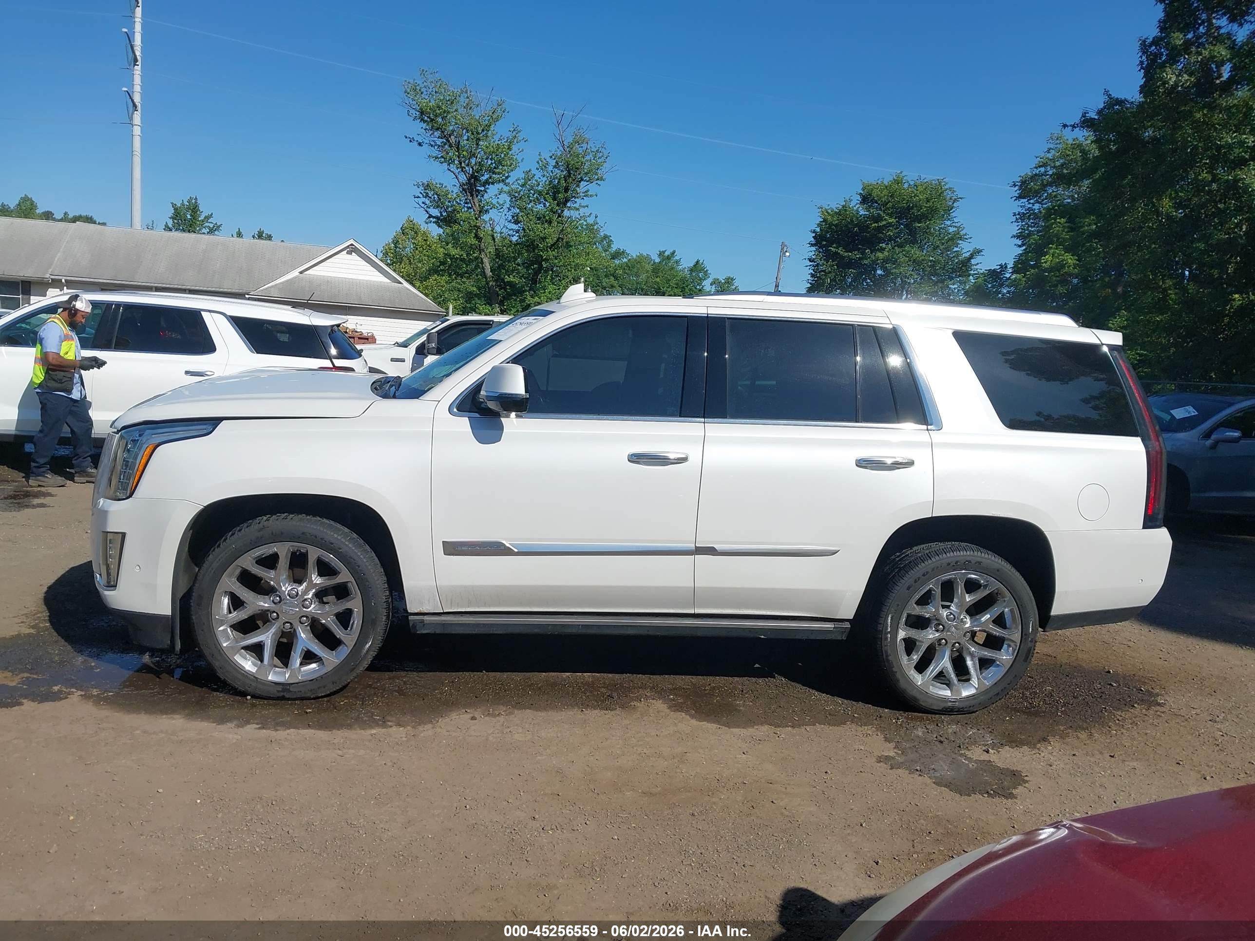 2018 CADILLAC ESCALADE PLATINUM