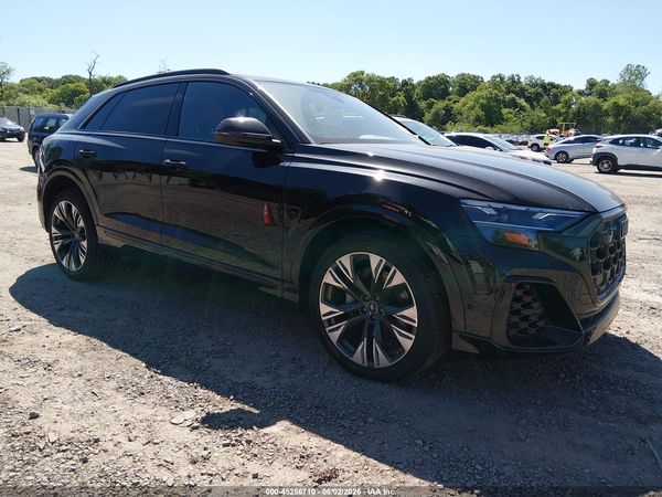 2025 AUDI Q8
