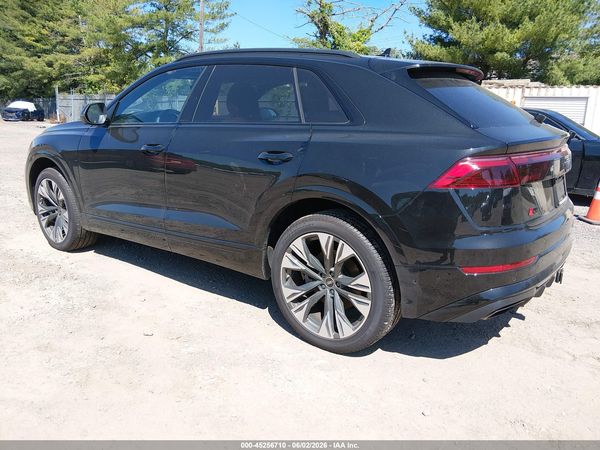 2025 AUDI Q8