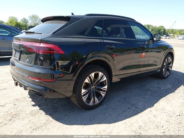 2025 AUDI Q8