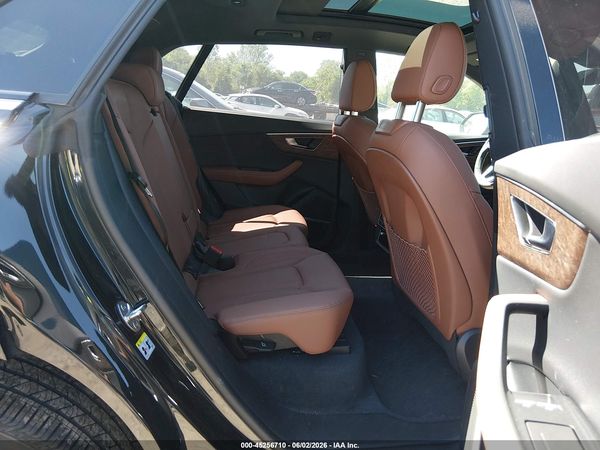 2025 AUDI Q8