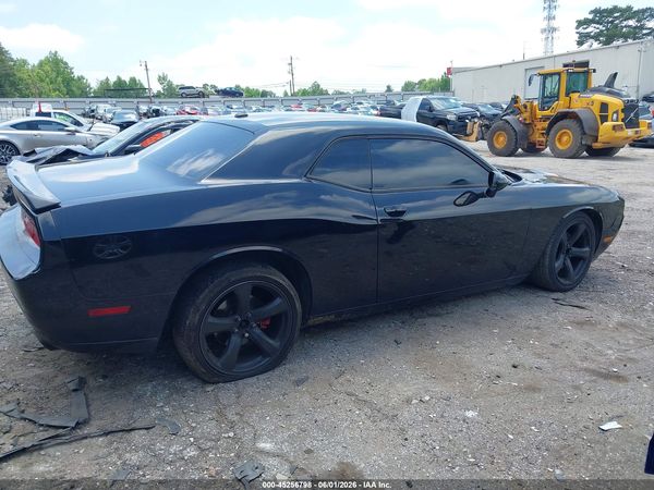 2012 DODGE CHALLENGER SXT