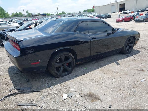 2012 DODGE CHALLENGER SXT