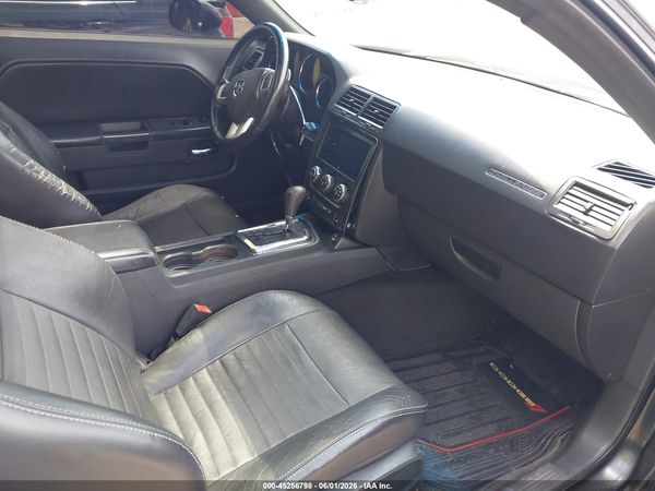 2012 DODGE CHALLENGER SXT