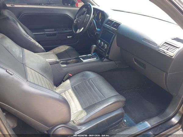 2012 DODGE CHALLENGER SXT