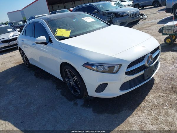 2021 MERCEDES-BENZ A 220 A220