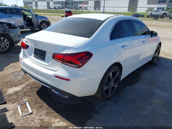 2021 MERCEDES-BENZ A 220 A220