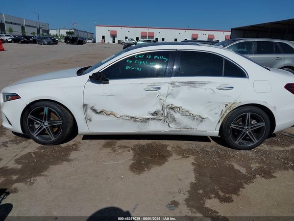2021 MERCEDES-BENZ A 220 A220