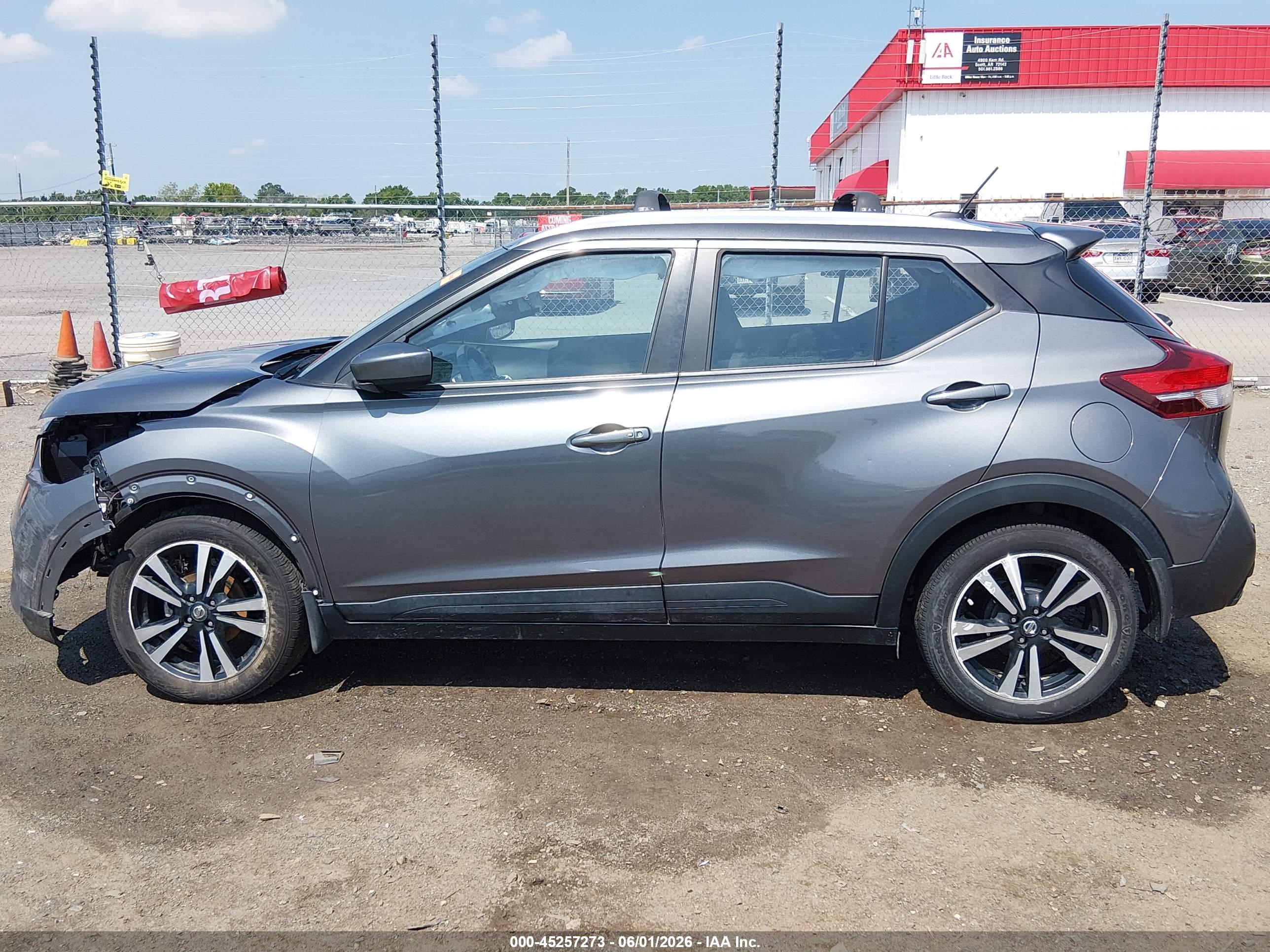 2020 NISSAN KICKS SV XTRONIC CVT