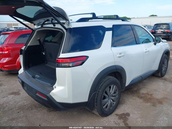 2025 NISSAN PATHFINDER SV FWD — I4