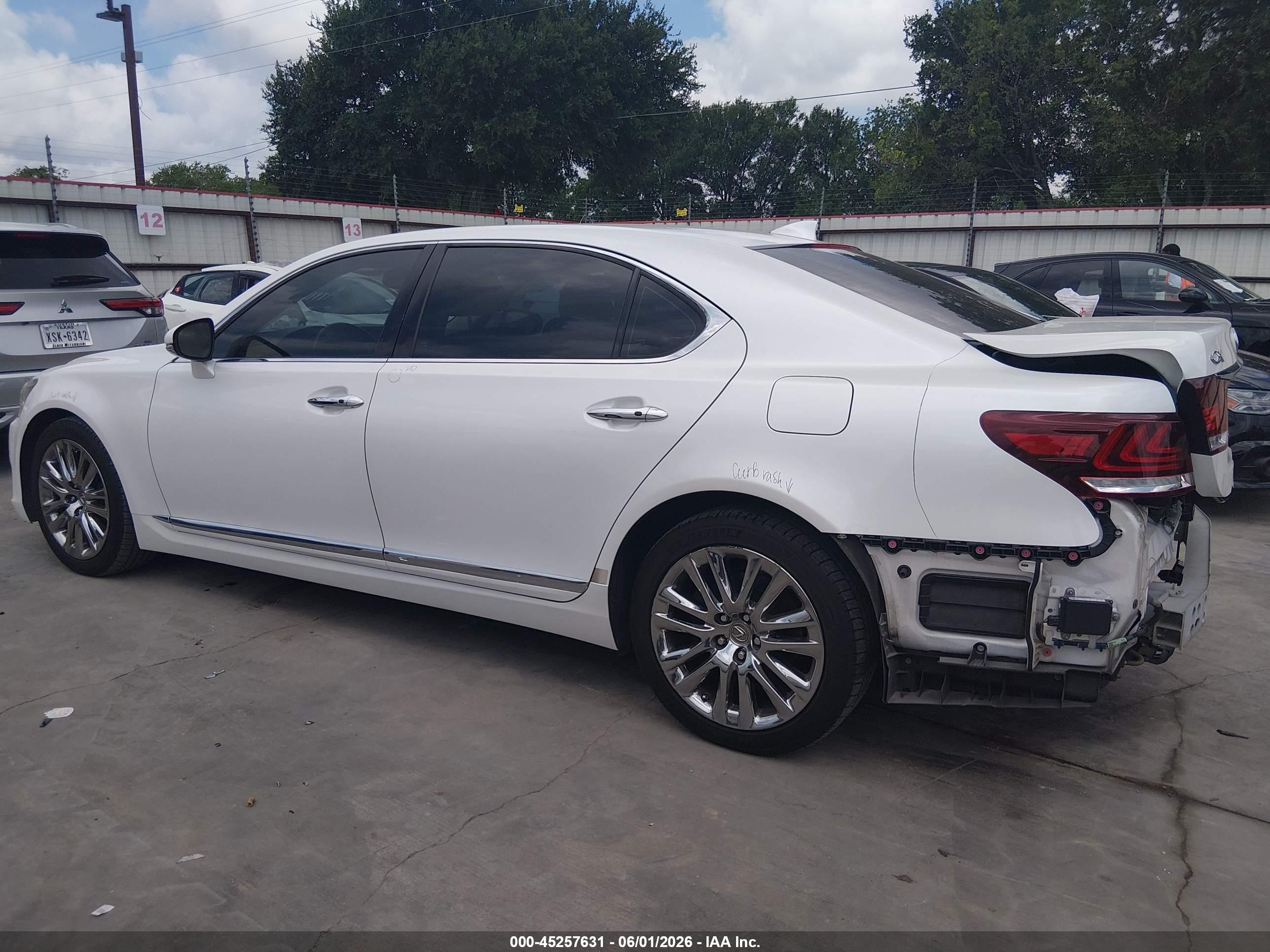 2017 LEXUS LS 460 L