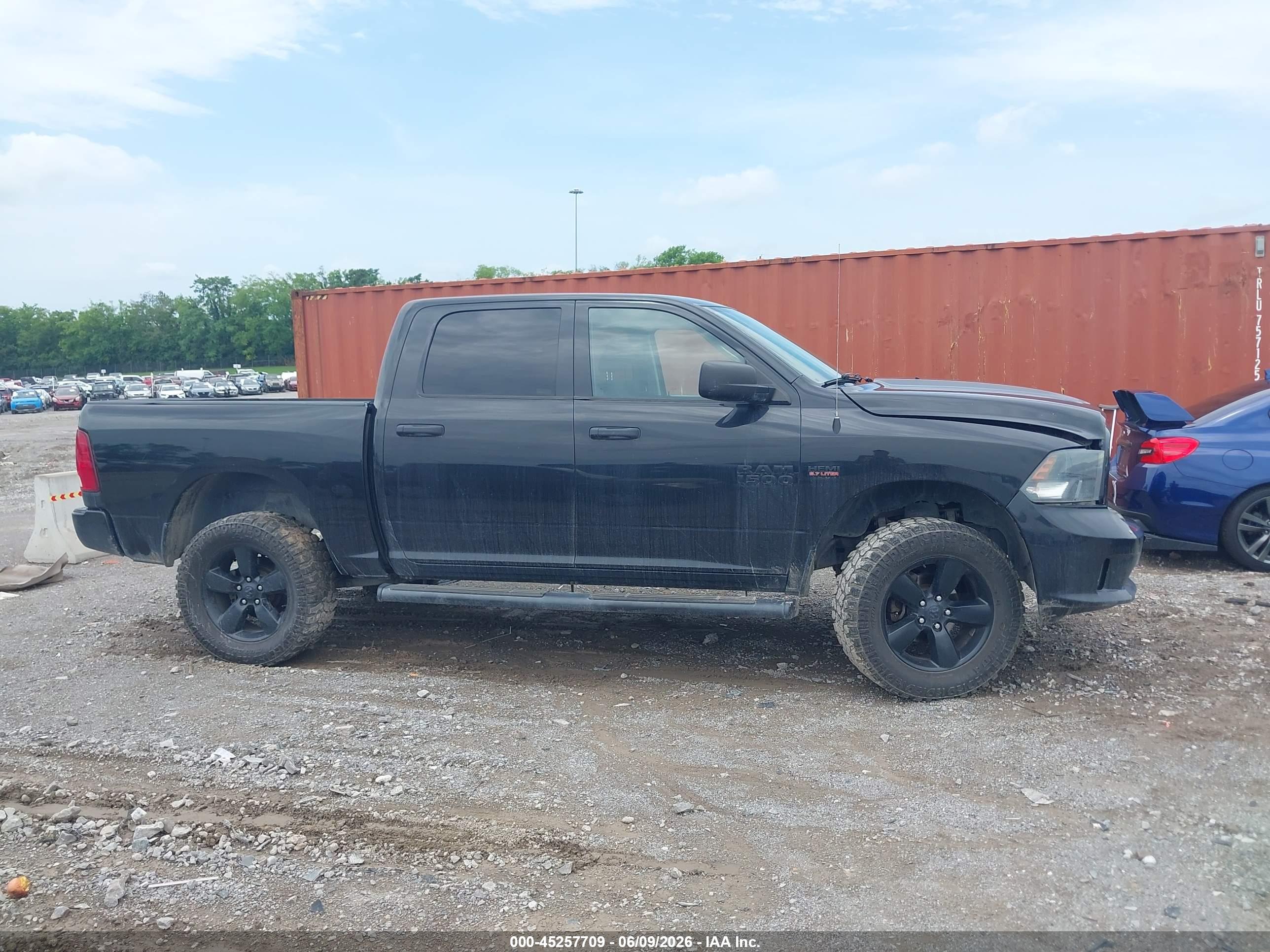 2016 RAM 1500 EXPRESS