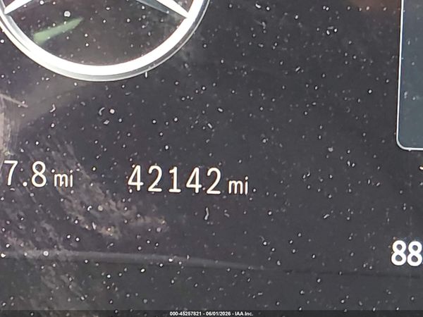 2024 MERCEDES-BENZ C 300 C300