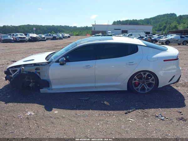 2021 KIA STINGER GT2