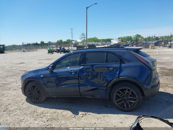 2019 CADILLAC XT4 AWD SPORT