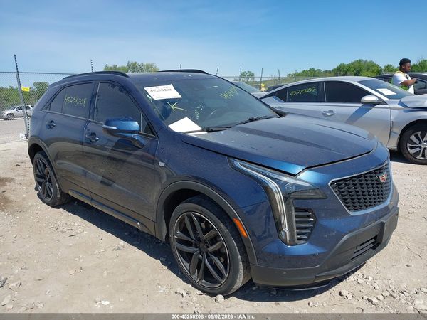 2019 CADILLAC XT4 AWD SPORT