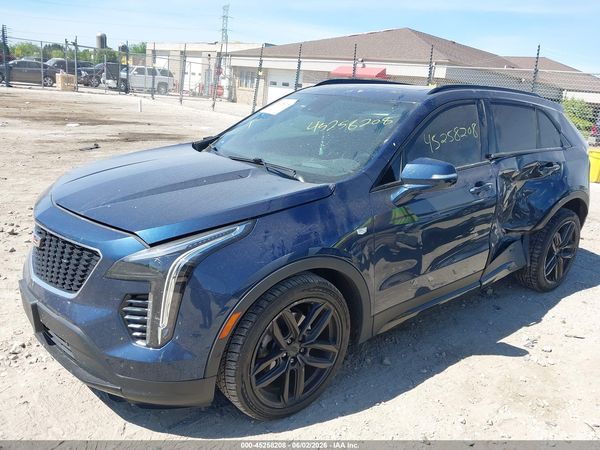 2019 CADILLAC XT4 AWD SPORT
