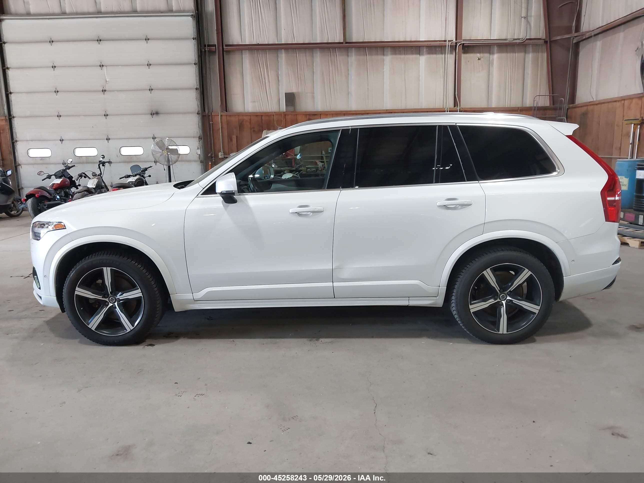 2019 VOLVO XC90 T6 R-DESIGN