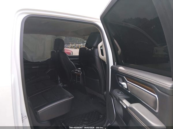 2022 RAM 1500 LARAMIE  4X4 5'7 BOX